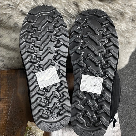 BearPaw Women's Black Reverse Lace-up Boots NWT - Picture 15 of 16